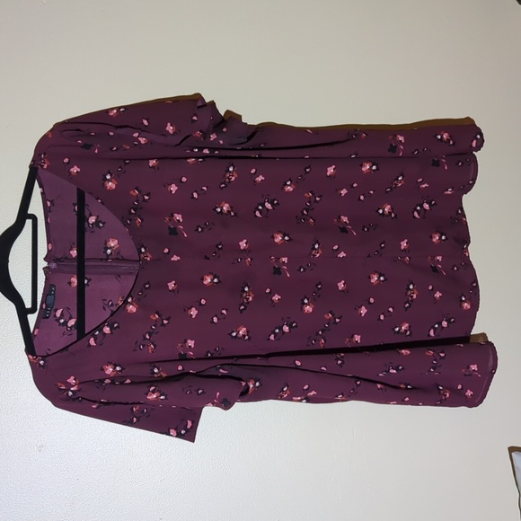 Attention Blouse, Maroon With Flowers, Size 3X - Picture 2 of 8